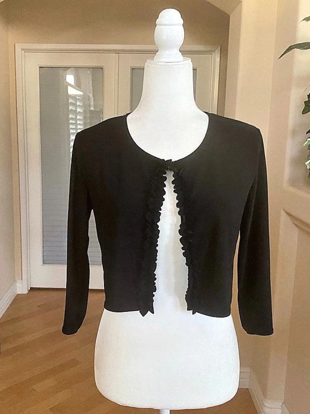 Michelle Lynn Black 3/4 Sleeve Shrug Bolero Cardigan Like New